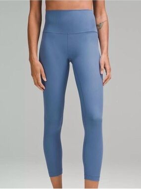 Lululemon High-Rise Ribbed Blue Leggings, 23 inch, size 4, excellent